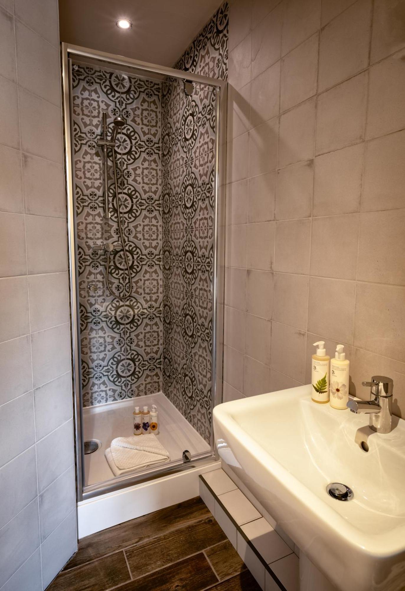 George And Dragon Clifton Hotel Пенрит Екстериор снимка